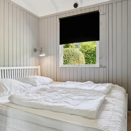 Two-bedroom In Tisvildeleje